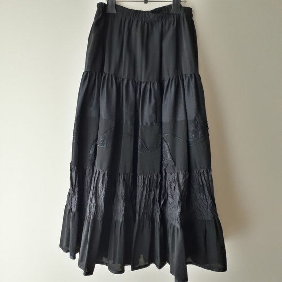 Tristan & Iseut black long skirt - Picture 1 of 9